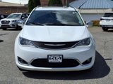 Used 2017 Chrysler Pacifica Limited w/ Advanced Safetytec Group image 2
