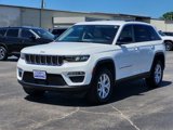 Used 2022 Jeep Grand Cherokee Limited image 3