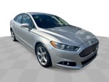 Used 2016 Ford Fusion SE image 2