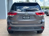 Used 2019 Toyota Highlander XLE image 4
