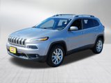 Used 2016 Jeep Cherokee Limited w/ Luxury Group image 3