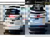 Used 2018 Chevrolet Equinox LT image 4