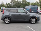 Used 2022 Kia Soul LX w/ Technology Package image 4