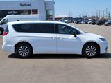 New 2025 Chrysler Pacifica Select w/ Uconnect Theater Family Group image 4