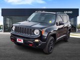 Used 2018 Jeep Renegade Trailhawk image 4