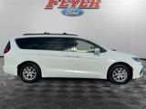 Used 2022 Chrysler Pacifica Touring-L image 6