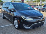 Used 2020 Chrysler Pacifica Limited image 5