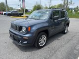 Used 2023 Jeep Renegade Latitude w/ Premium Group image 3