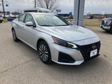 Used 2024 Nissan Altima 2.5 SV w/ SV Premium Package image 2