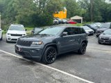 Used 2017 Jeep Grand Cherokee Altitude image 3