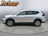 Used 2018 Nissan Rogue SV w/ Premium Package image 2