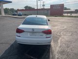 Used 2016 Volkswagen Passat 1.8T SE w/ Lighting Package (P06) image 4