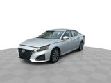 Used 2023 Nissan Altima 2.5 SV image 4