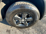 Used 2013 Jeep Grand Cherokee Laredo w/ Laredo E Group image 4