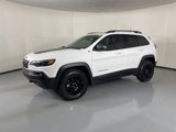 Used 2019 Jeep Cherokee Trailhawk image 4