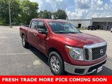 Used 2018 Nissan Titan SV image 4