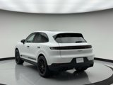 Used 2024 Porsche Cayenne image 3