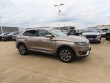 Used 2020 Lincoln Nautilus FWD w/ Equipment Group 101A image 6