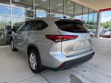 Used 2023 Toyota Highlander L image 6