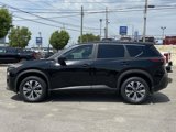 Used 2023 Nissan Rogue SV image 2