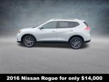 Used 2016 Nissan Rogue SL image 2