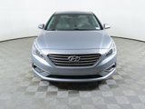 Used 2017 Hyundai Sonata SE image 2