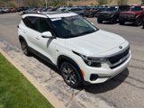 Used 2021 Kia Seltos EX image 3