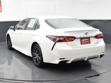 Used 2022 Toyota Camry SE image 3