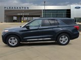 Used 2022 Ford Explorer XLT image 2