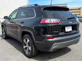 Used 2021 Jeep Cherokee Limited image 2