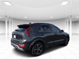 Used 2023 Kia Niro LX image 3