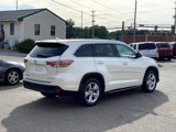 Used 2014 Toyota Highlander Limited image 3