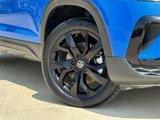 Certified 2024 Volkswagen Taos SE image 2