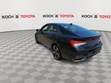 Used 2021 Hyundai Elantra SEL w/ Convenience + Premium Package image 5