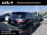 Used 2016 Toyota Highlander XLE image 3