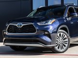 Used 2021 Toyota Highlander Platinum image 3