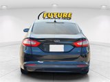 Used 2015 Ford Fusion SE image 4