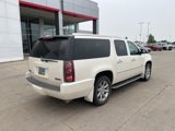 Used 2013 GMC Yukon XL Denali image 3