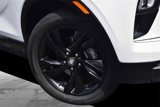 Used 2024 Buick Encore GX Sport Touring image 3