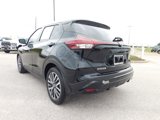 Used 2021 Nissan Kicks SV image 3