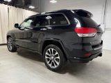 Used 2017 Jeep Grand Cherokee Overland w/ Jeep Active Safety Group image 5