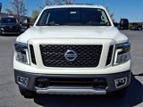 Used 2019 Nissan Titan PRO-4X w/ Pro-4x Convenience Package image 4