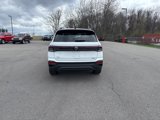 New 2025 Volkswagen Taos SE image 4