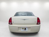 Used 2007 Chrysler 300 image 6