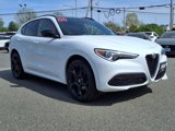 Used 2022 Alfa Romeo Stelvio Veloce image 2