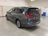 Used 2021 Chrysler Pacifica Touring-L image 6