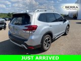 Used 2023 Subaru Forester Touring image 3
