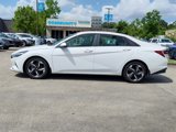 Used 2023 Hyundai Elantra SEL w/ Convenience Package image 4