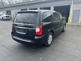 Used 2013 Chrysler Town & Country Touring image 3
