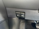 Used 2022 Nissan Versa SV image 3
